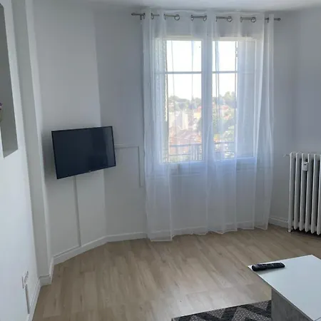 Apartment Ris Orangis *